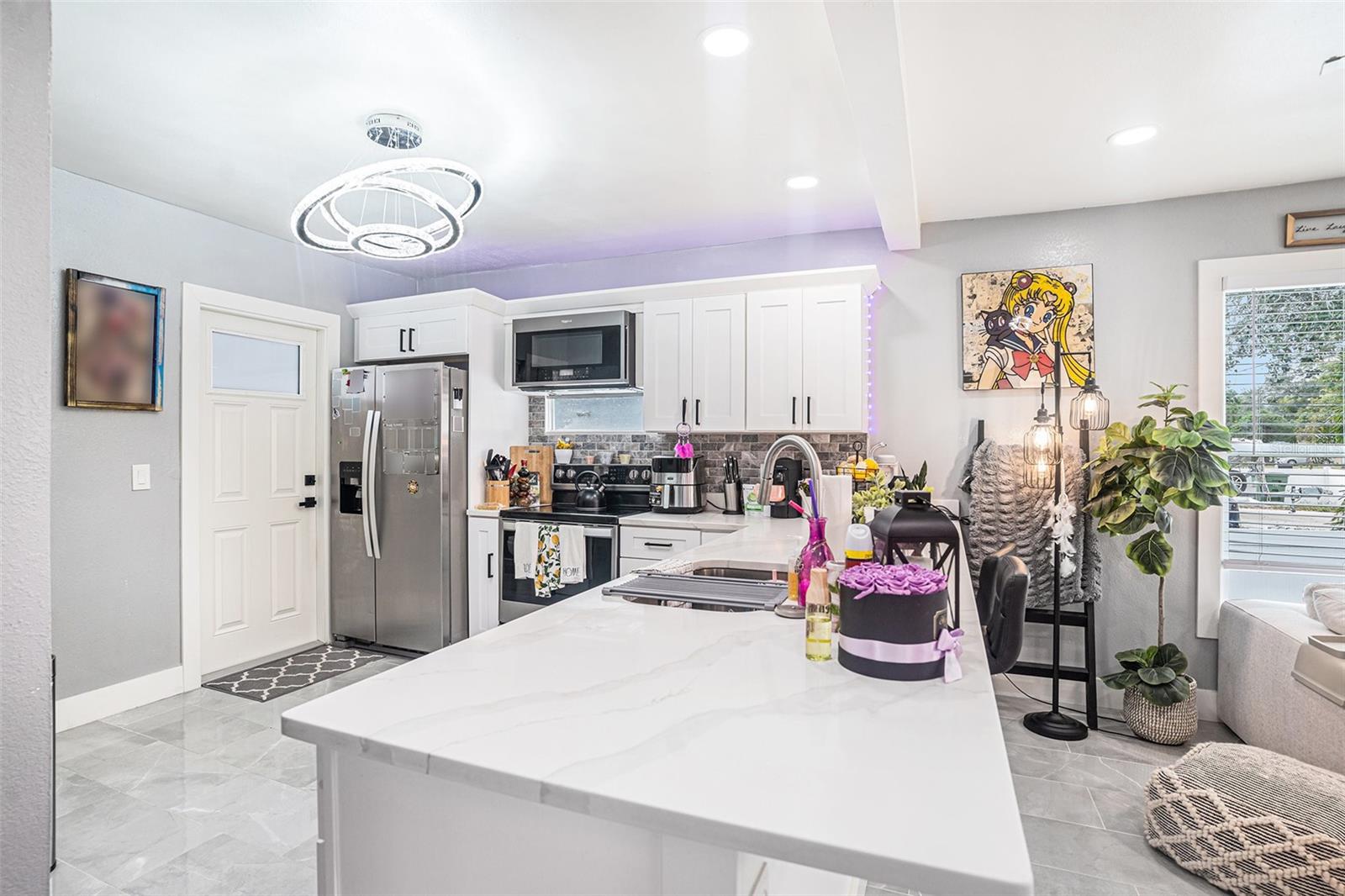 8907 N BOULEVARD, TAMPA, FL, 33604