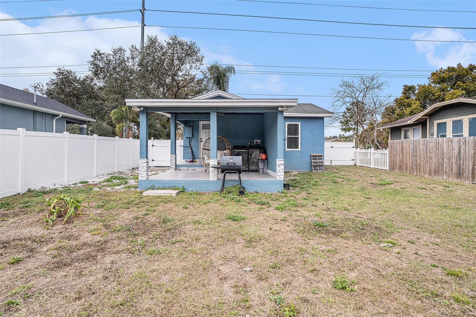 8907 N BOULEVARD, TAMPA, FL, 33604