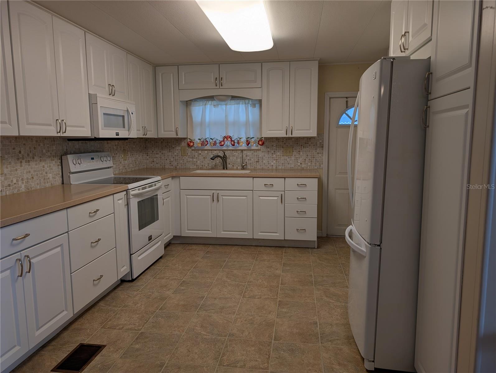 212 48TH AVENUE DR W, BRADENTON, FL, 34207
