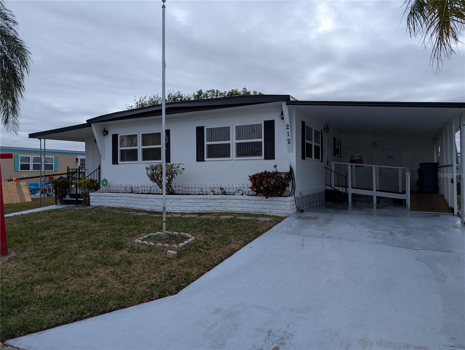 212 48TH AVENUE DR W, BRADENTON, FL, 34207