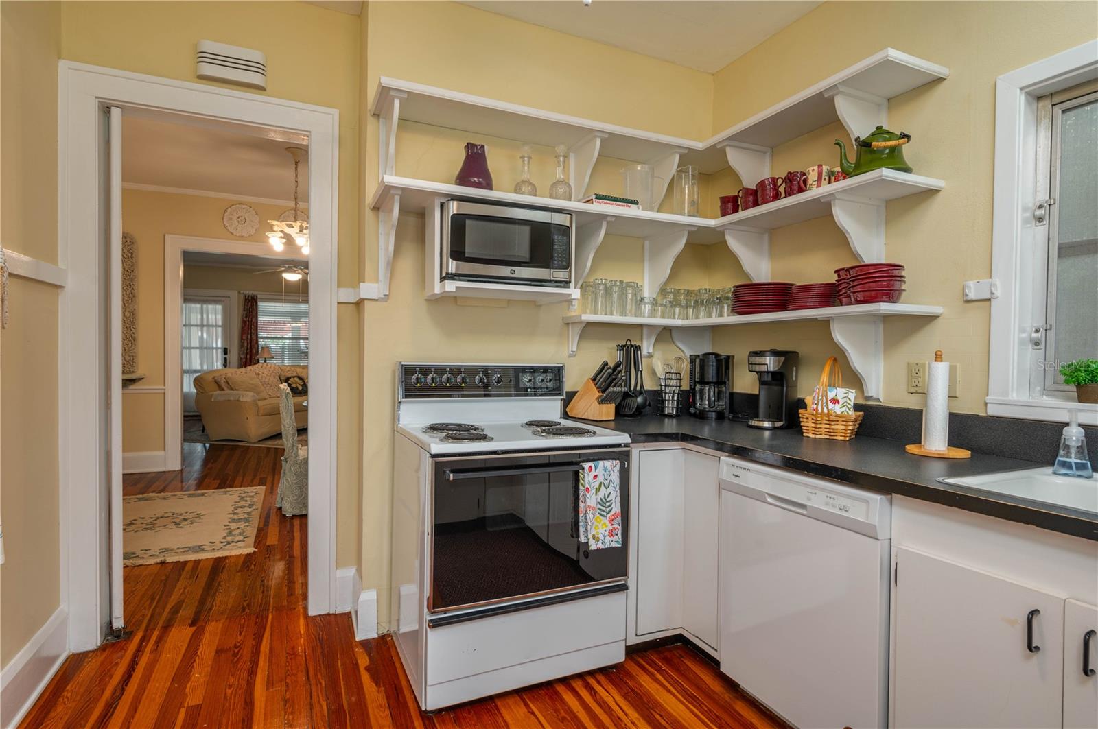 308 E CENTRAL AVE, LAKE WALES, FL, 33853