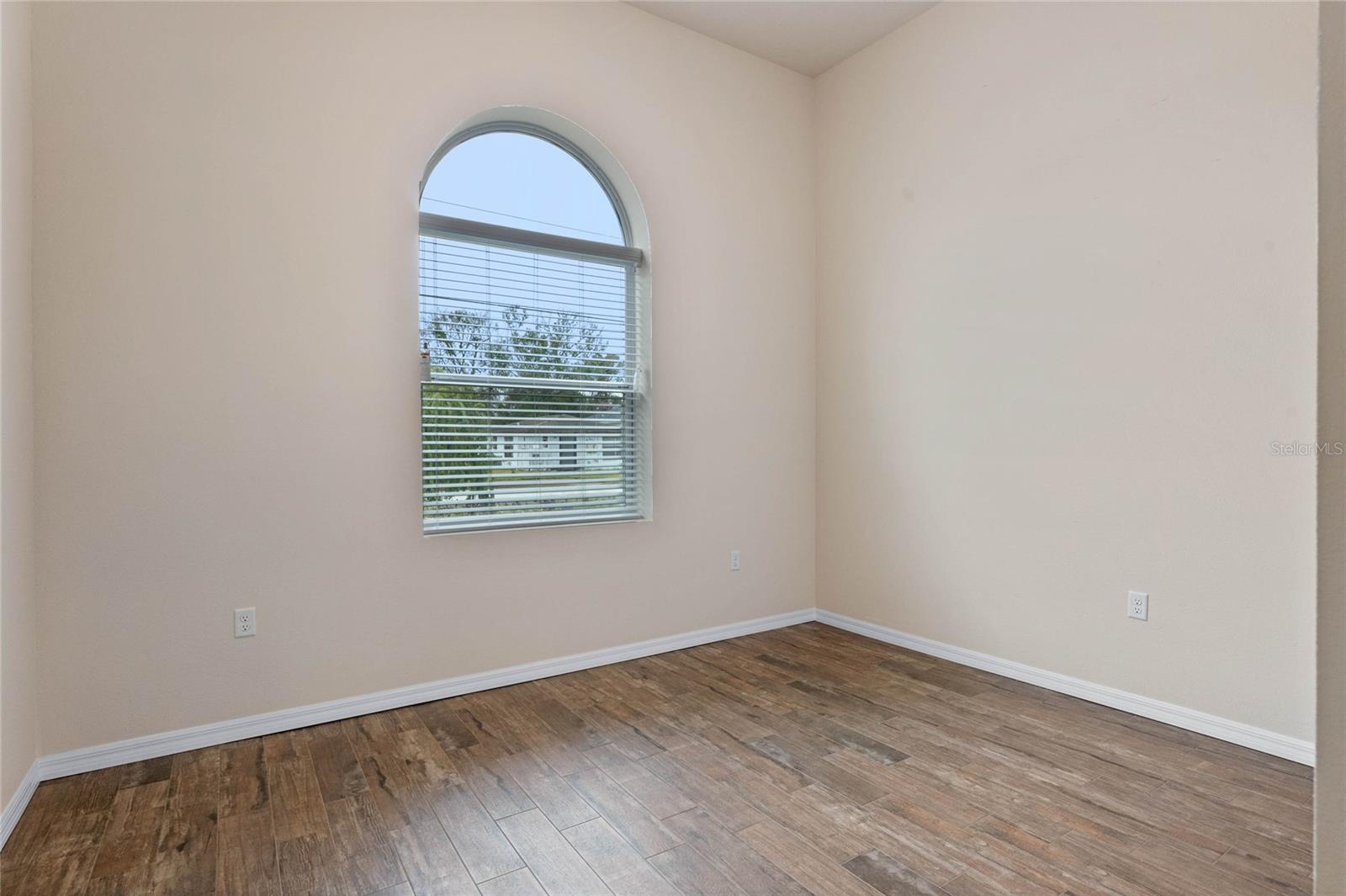 1943 SIPES AVE, SANFORD, FL, 32771