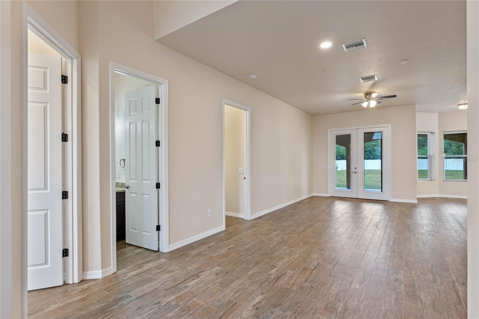 1943 SIPES AVE, SANFORD, FL, 32771