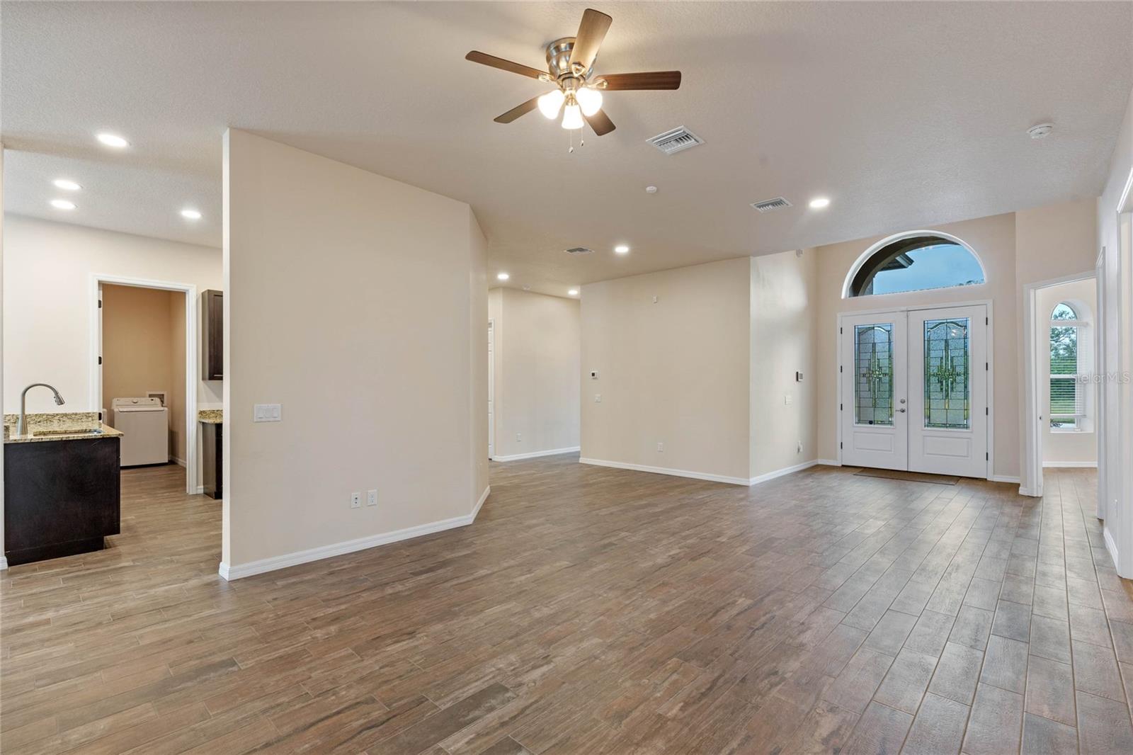 1943 SIPES AVE, SANFORD, FL, 32771