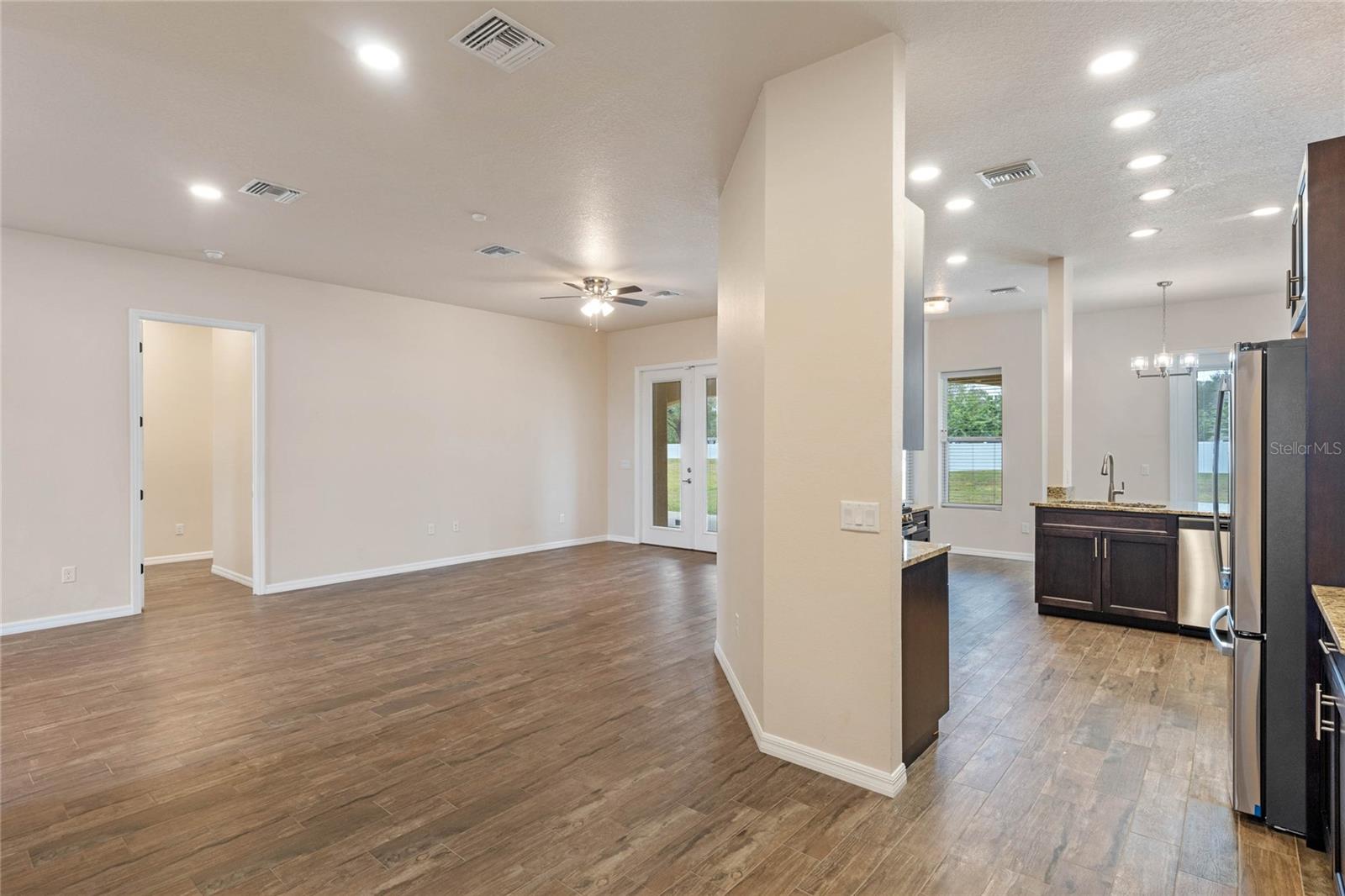 1943 SIPES AVE, SANFORD, FL, 32771