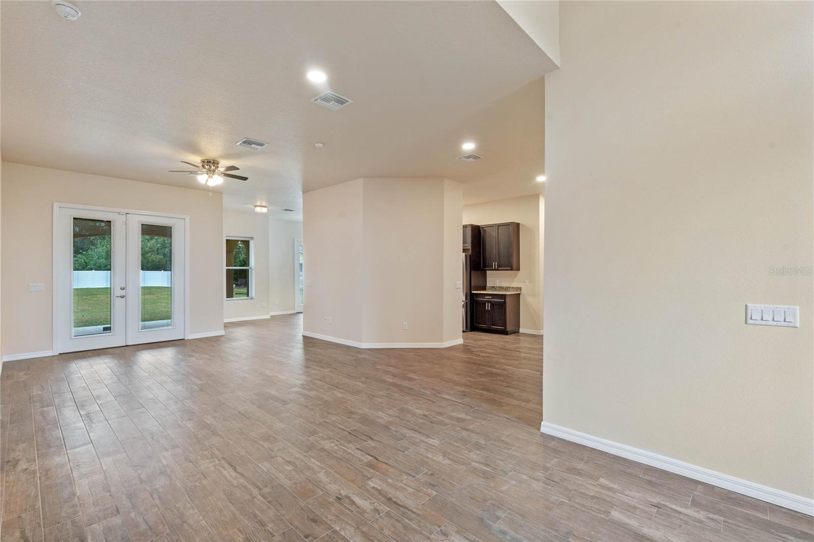 1943 SIPES AVE, SANFORD, FL, 32771