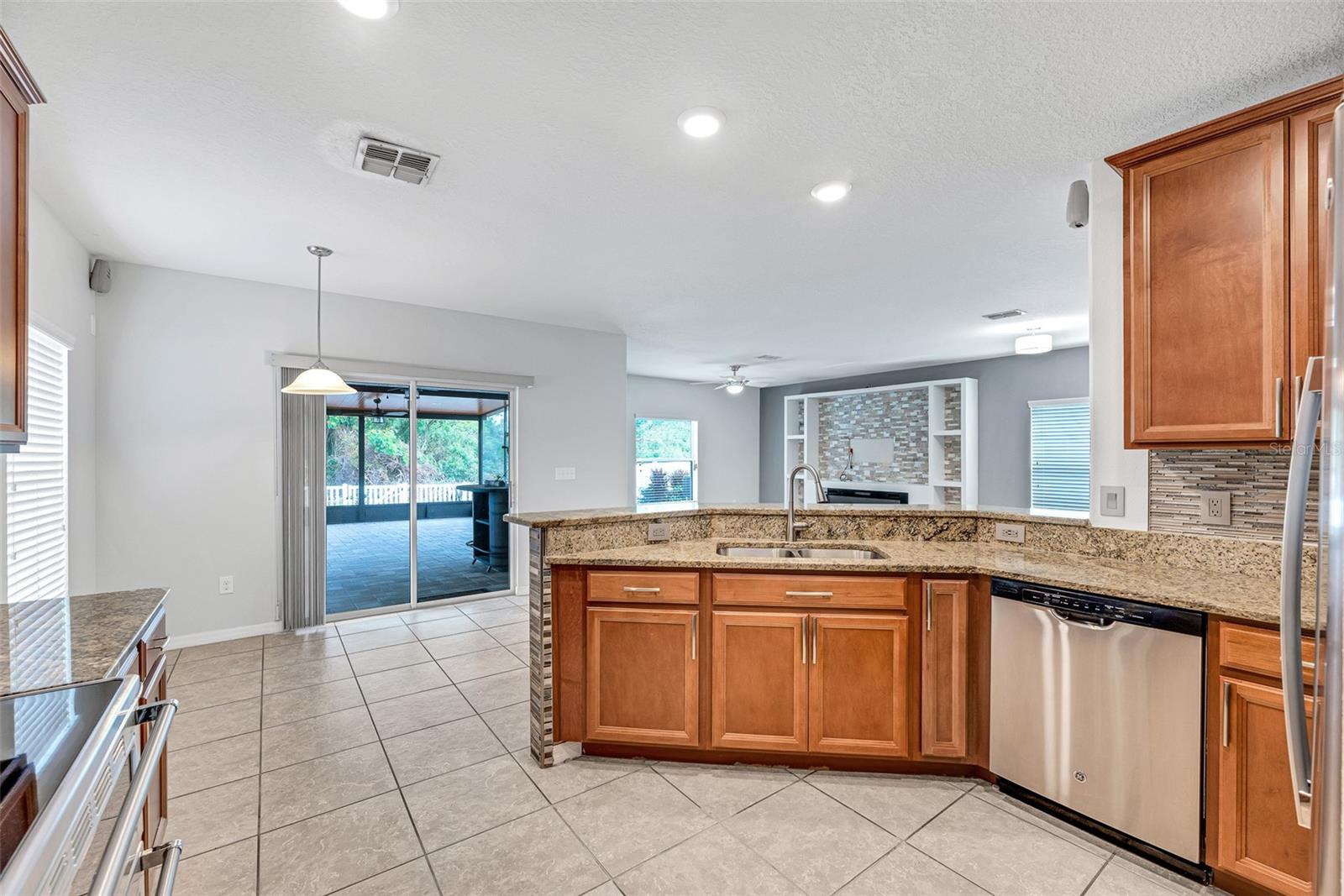 1966 HAWKS VIEW DR, RUSKIN, FL, 33570