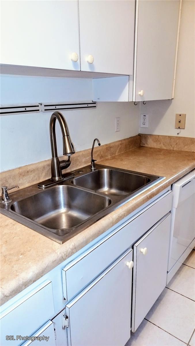 6305 TREETOP CIR #6305, TEMPLE TERRACE, FL, 33617