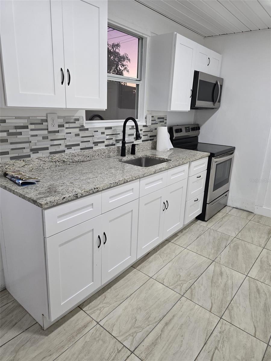 1301 WAIKIKI WAY, TAMPA, FL, 33619