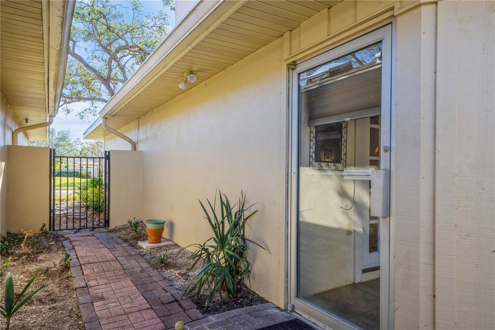 2241 HERON CIRCLE, CLEARWATER, FL, 33762