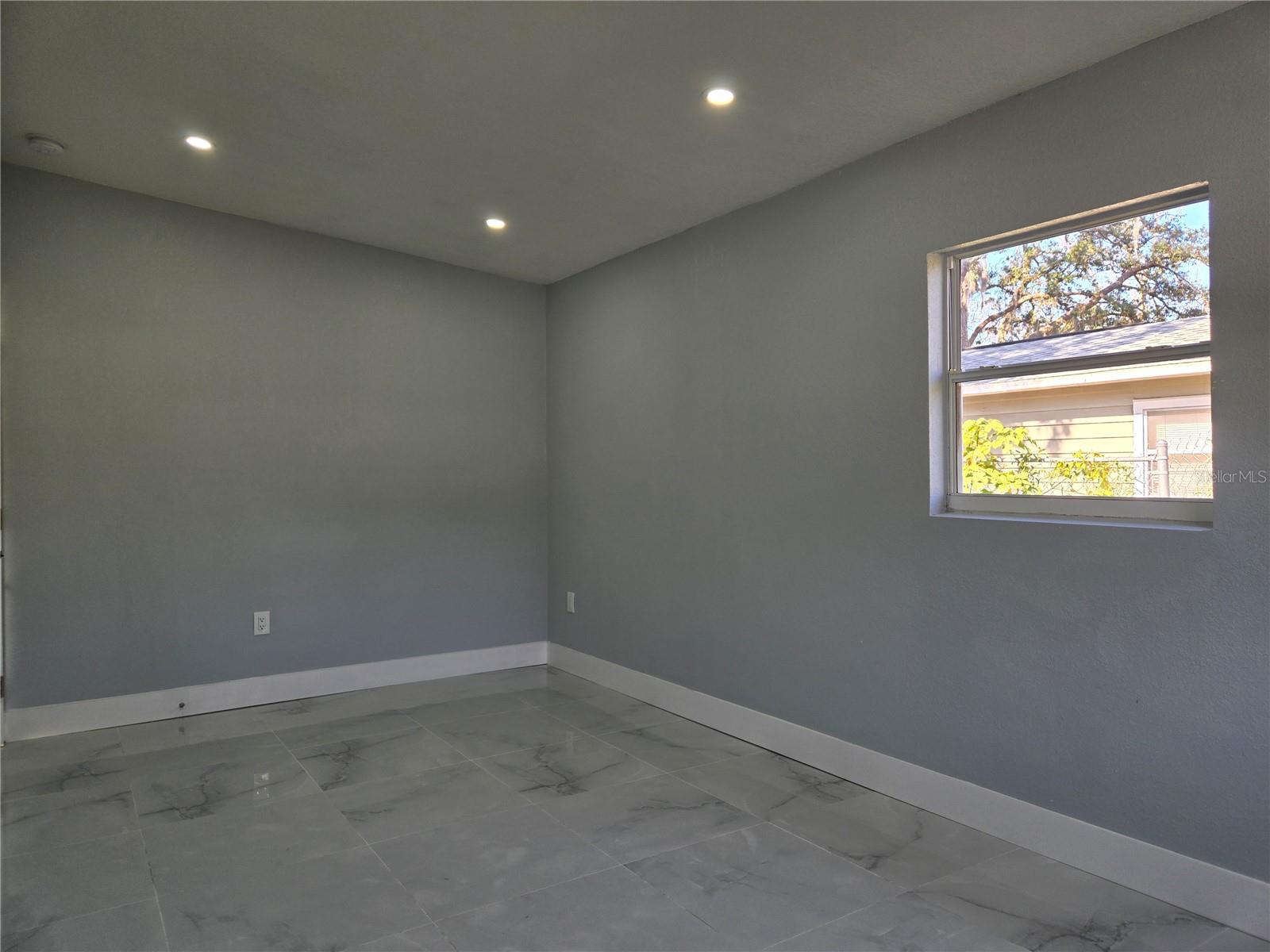 6413 N 48TH ST, TAMPA, FL, 33610