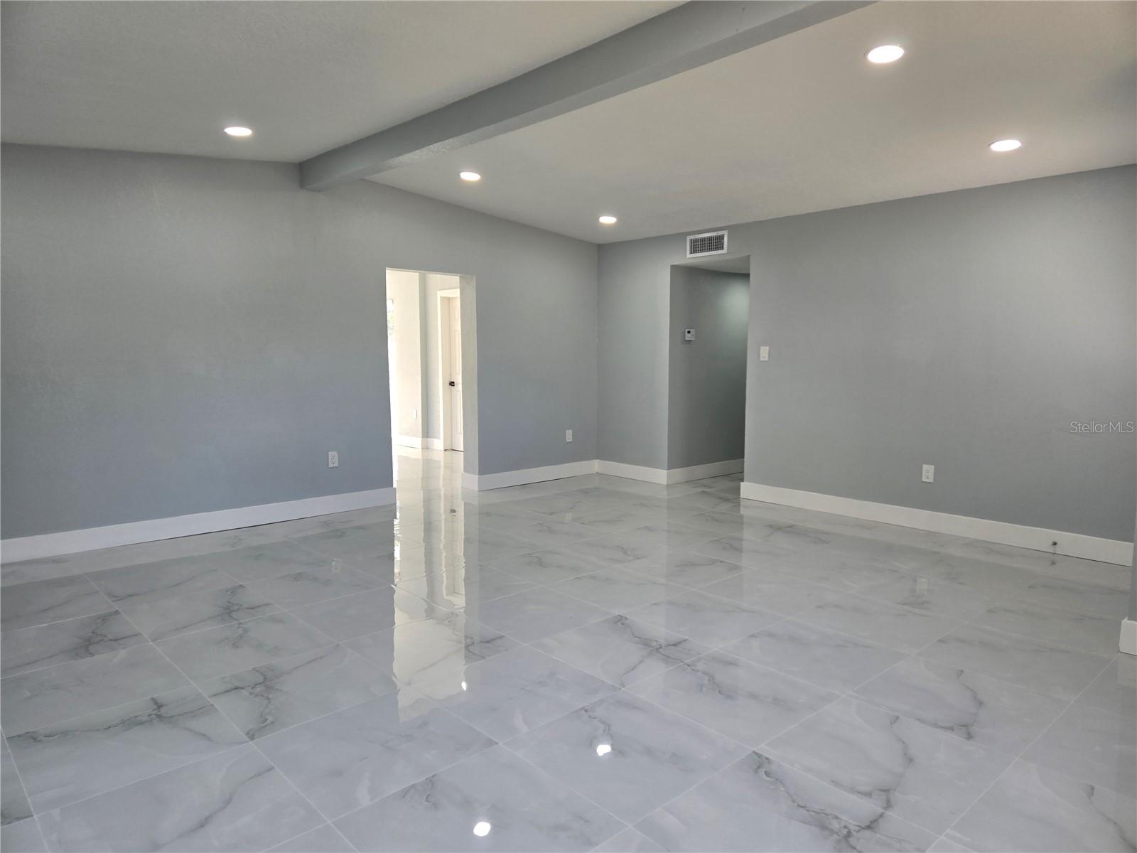 6413 N 48TH ST, TAMPA, FL, 33610