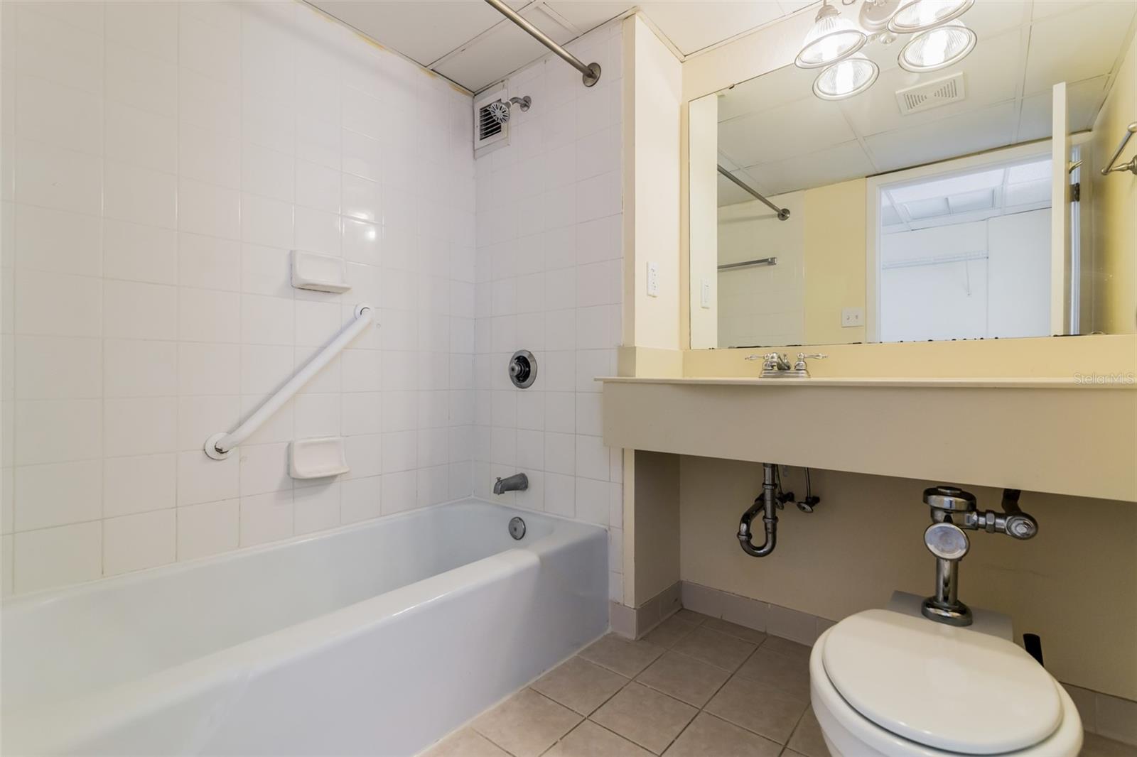 151 E WASHINGTON ST #414, ORLANDO, FL, 32801