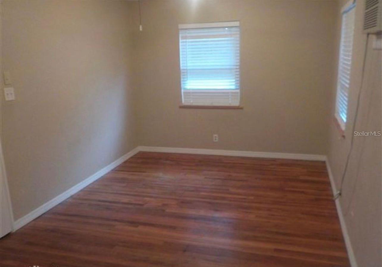 1601 ESSEX DR N, ST PETERSBURG, FL, 33710