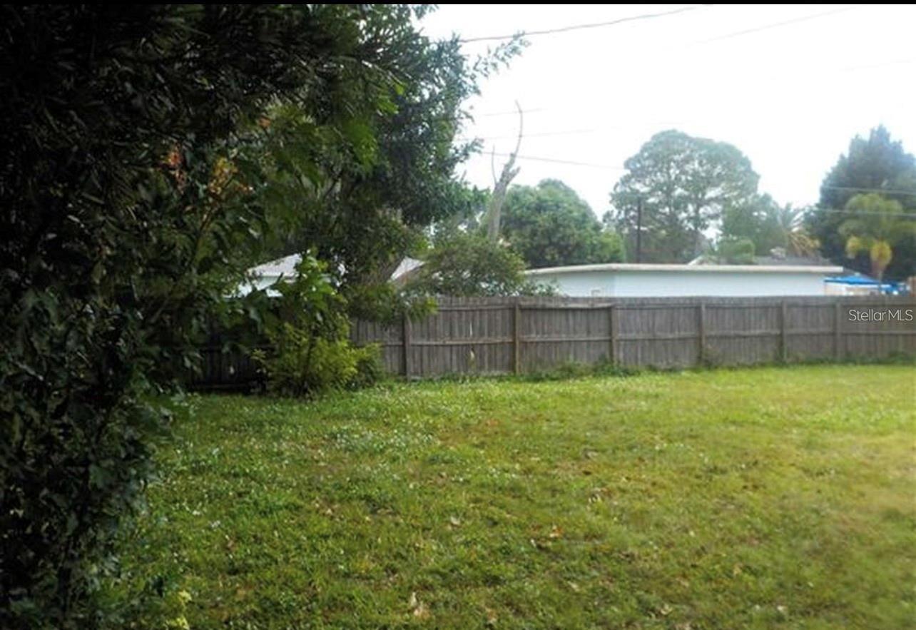 1601 ESSEX DR N, ST PETERSBURG, FL, 33710