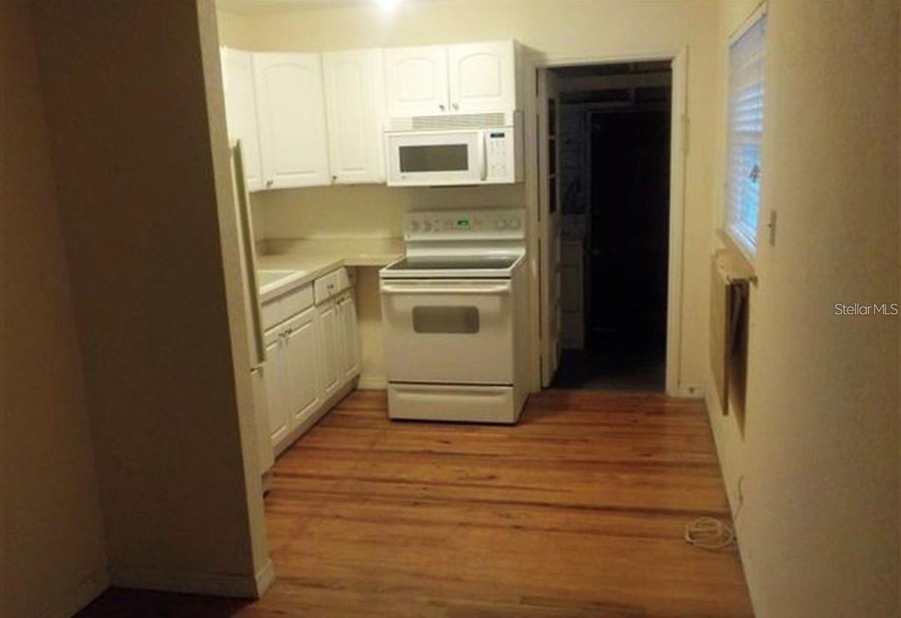 1601 ESSEX DR N, ST PETERSBURG, FL, 33710