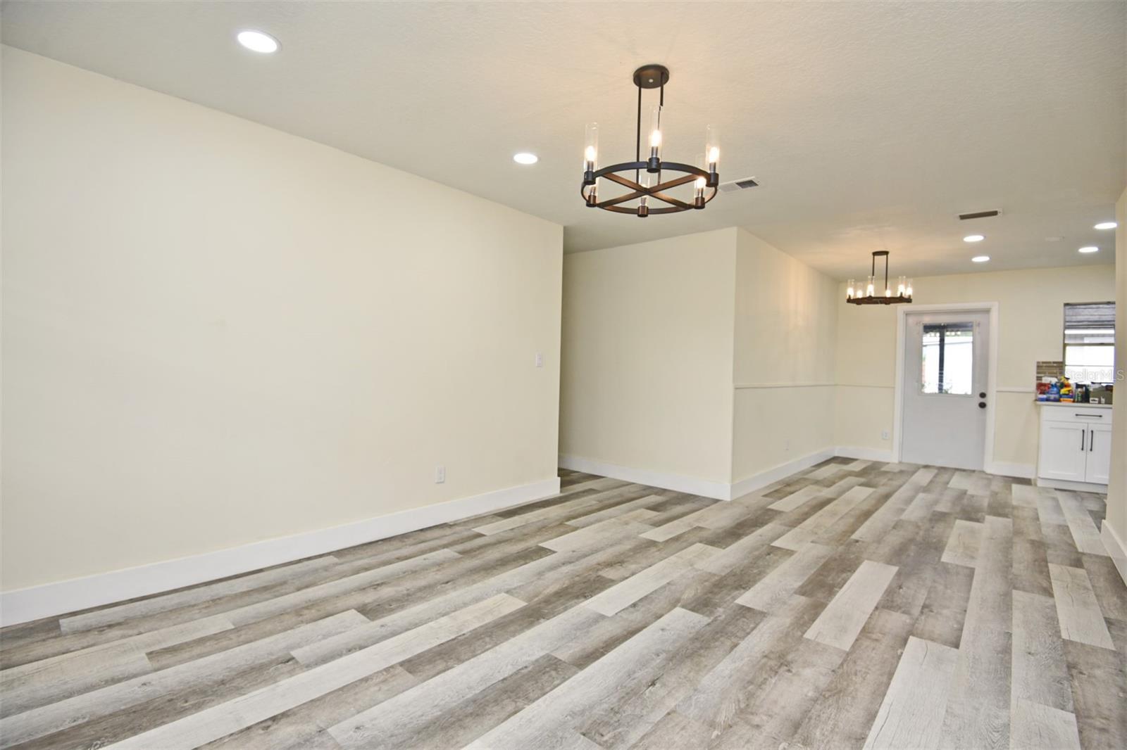 5803 CLEARVIEW DR, ORLANDO, FL, 32819