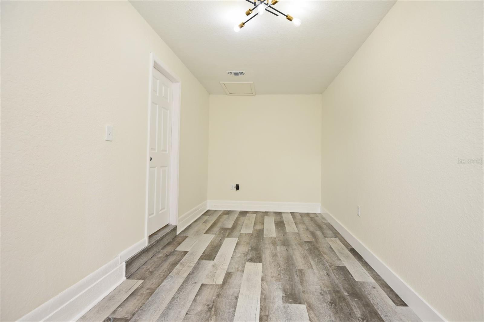 5803 CLEARVIEW DR, ORLANDO, FL, 32819