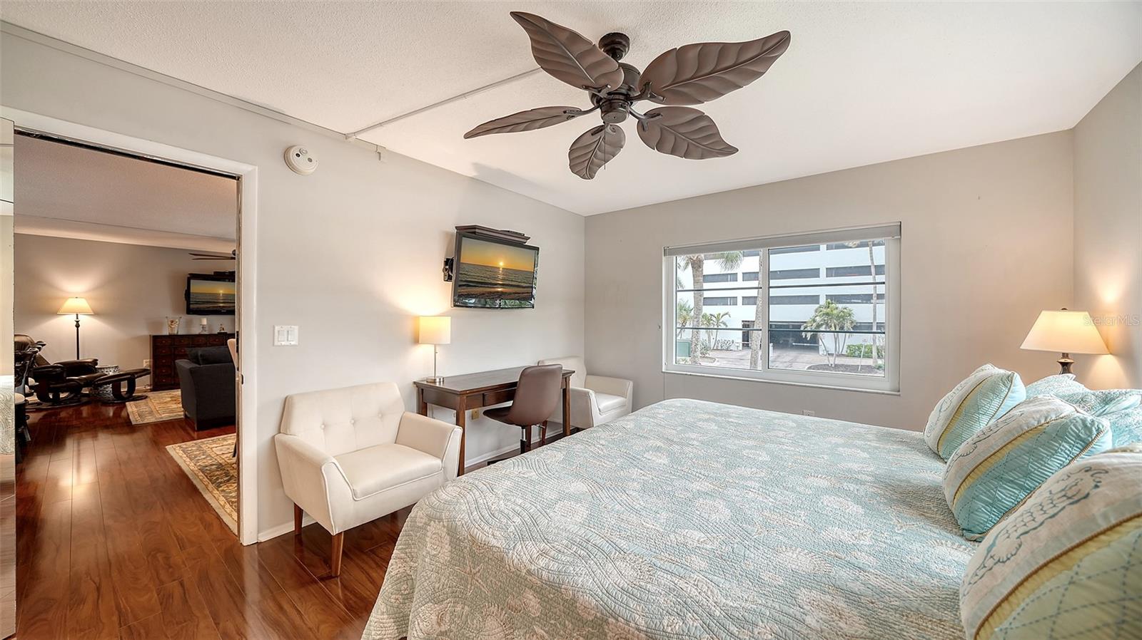 800 BENJAMIN FRANKLIN DR #202, SARASOTA, FL, 34236