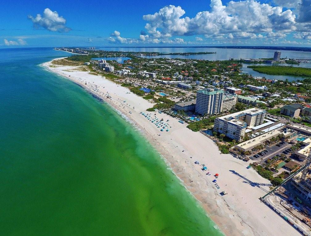 800 BENJAMIN FRANKLIN DR #202, SARASOTA, FL, 34236