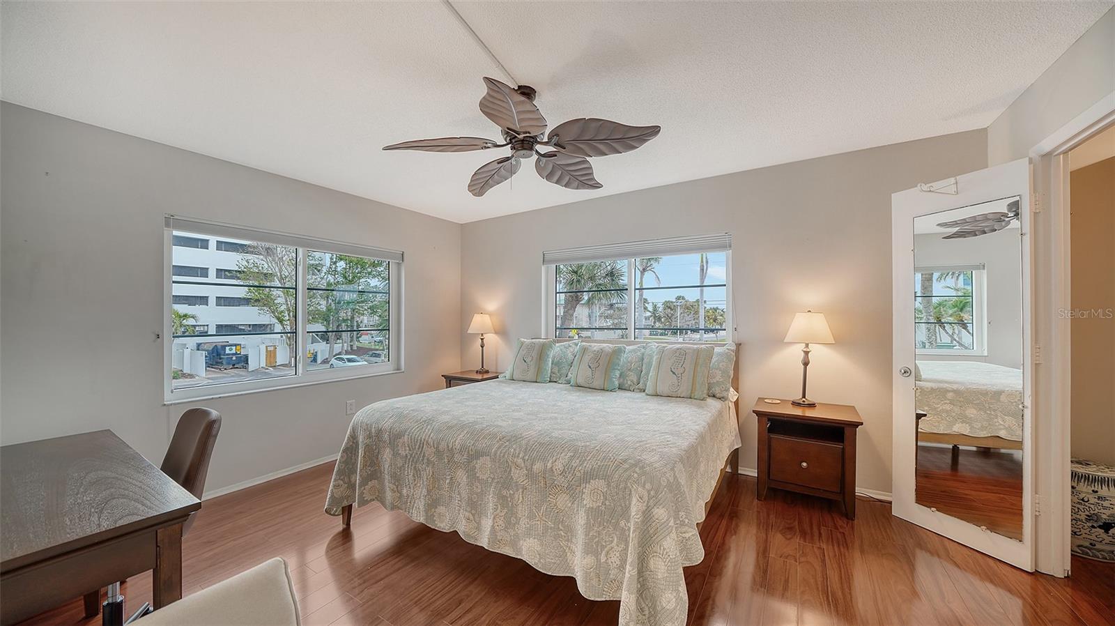 800 BENJAMIN FRANKLIN DR #202, SARASOTA, FL, 34236