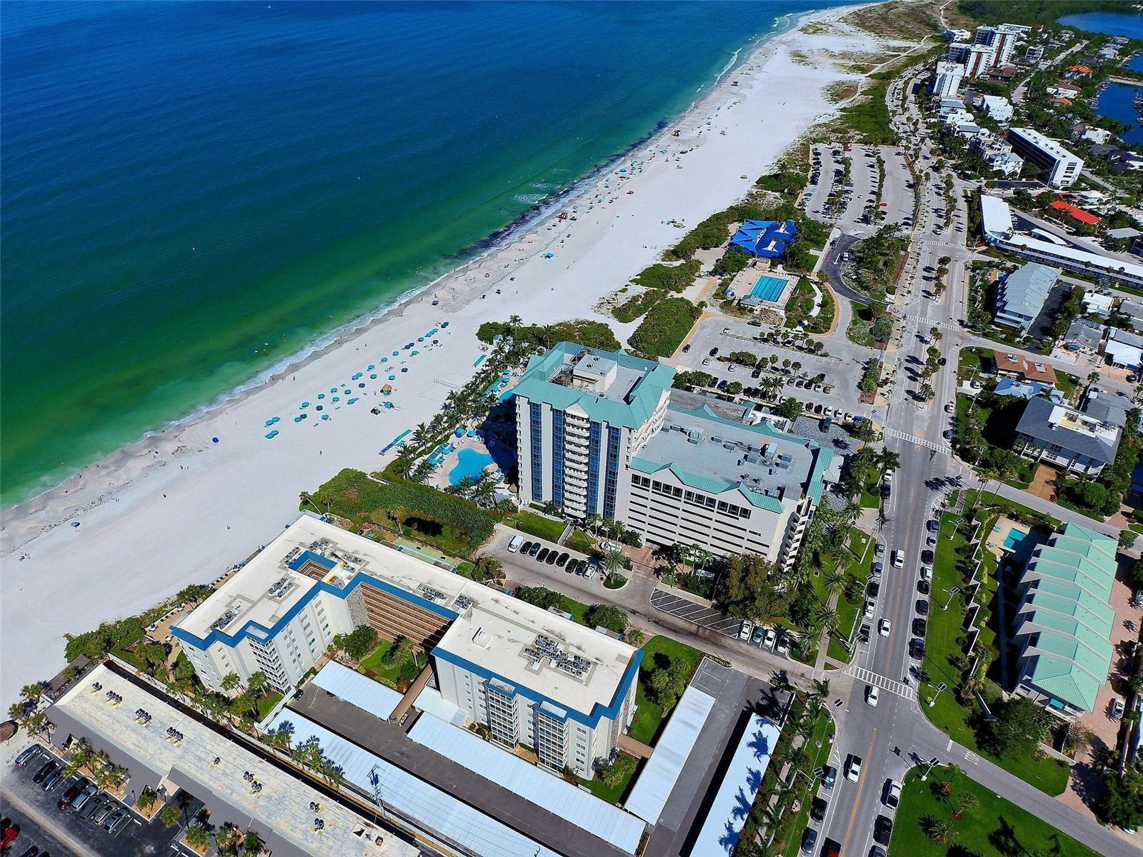 800 BENJAMIN FRANKLIN DR #202, SARASOTA, FL, 34236