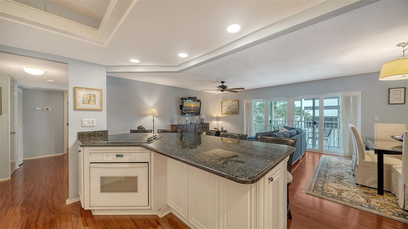 800 BENJAMIN FRANKLIN DR #202, SARASOTA, FL, 34236
