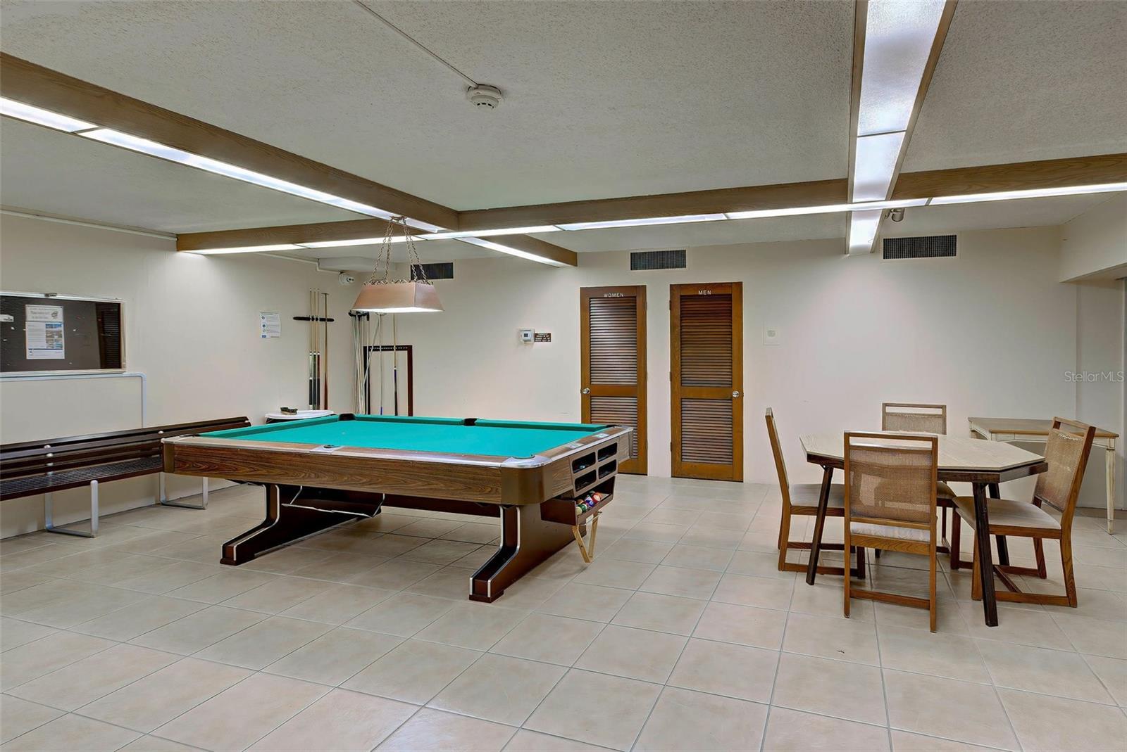 800 BENJAMIN FRANKLIN DR #202, SARASOTA, FL, 34236