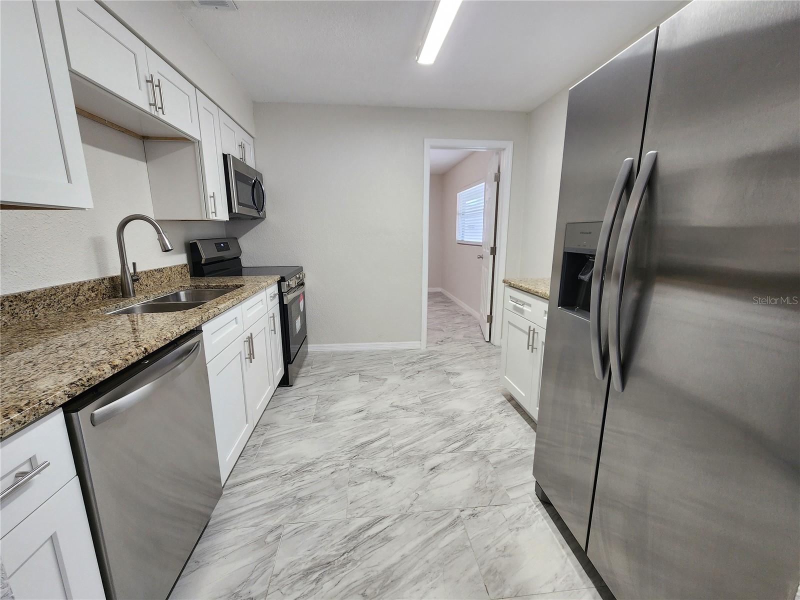 8329 CASS RD, ZEPHYRHILLS, FL, 33540
