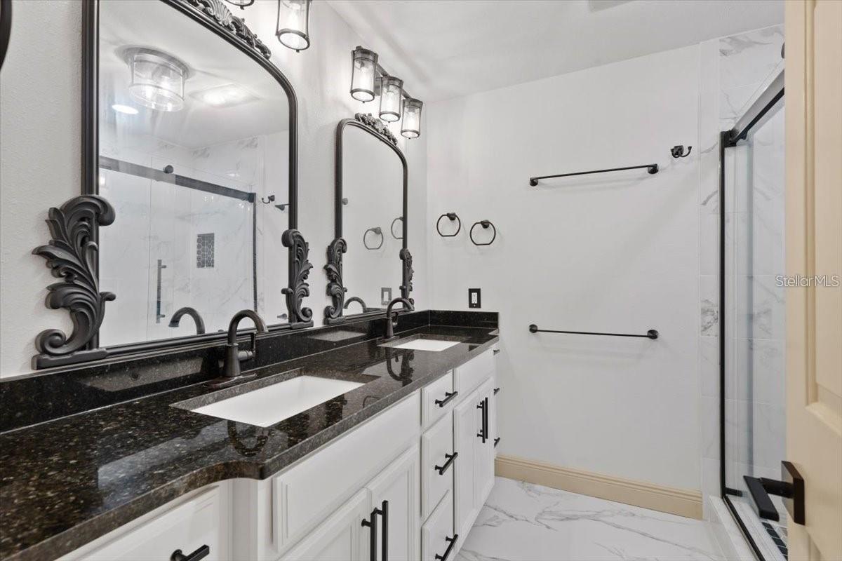 1001 EDGEMONT PL, BRANDON, FL, 33511