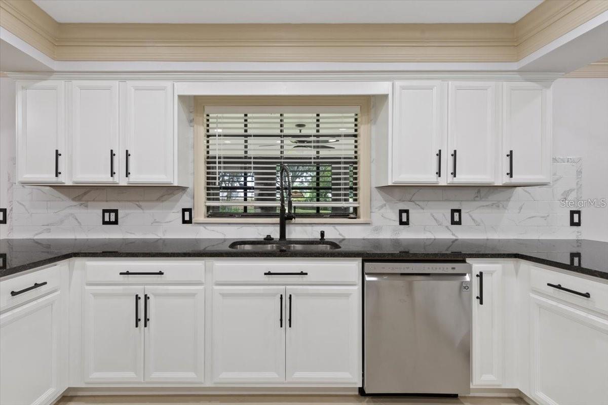 1001 EDGEMONT PL, BRANDON, FL, 33511