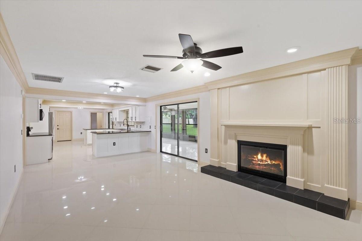 1001 EDGEMONT PL, BRANDON, FL, 33511
