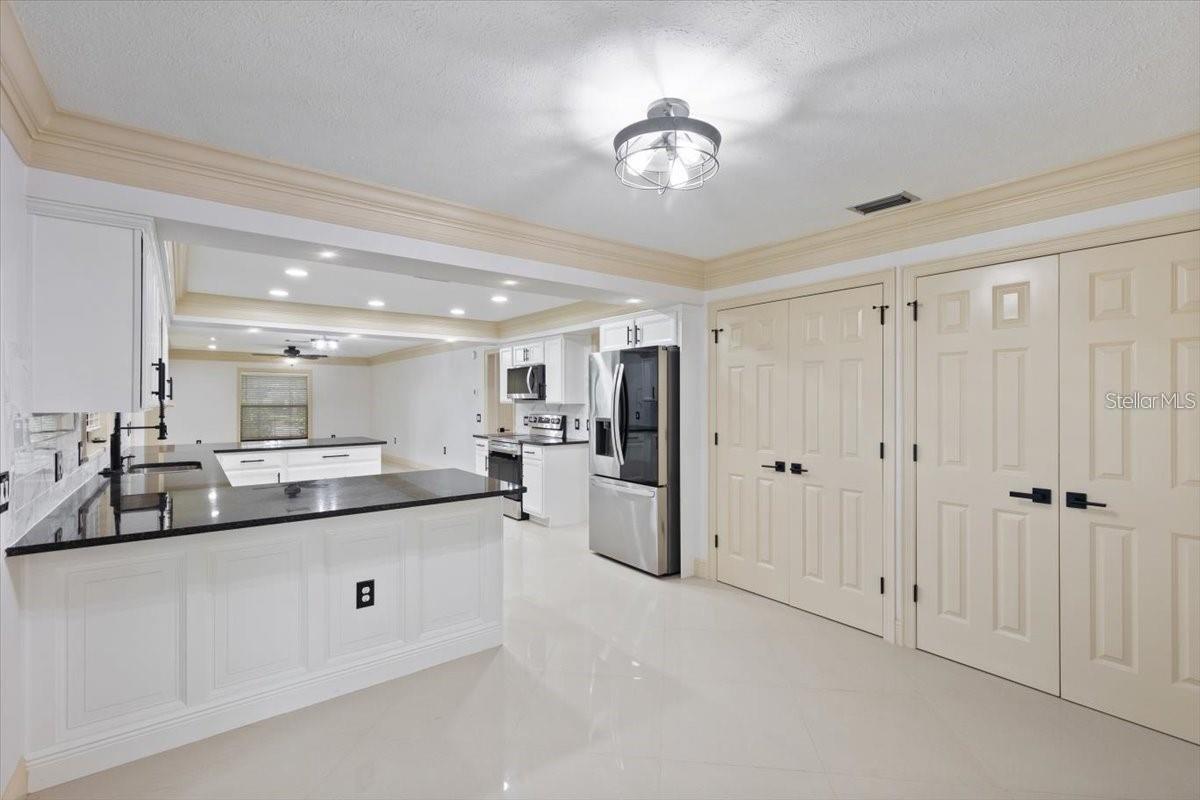 1001 EDGEMONT PL, BRANDON, FL, 33511