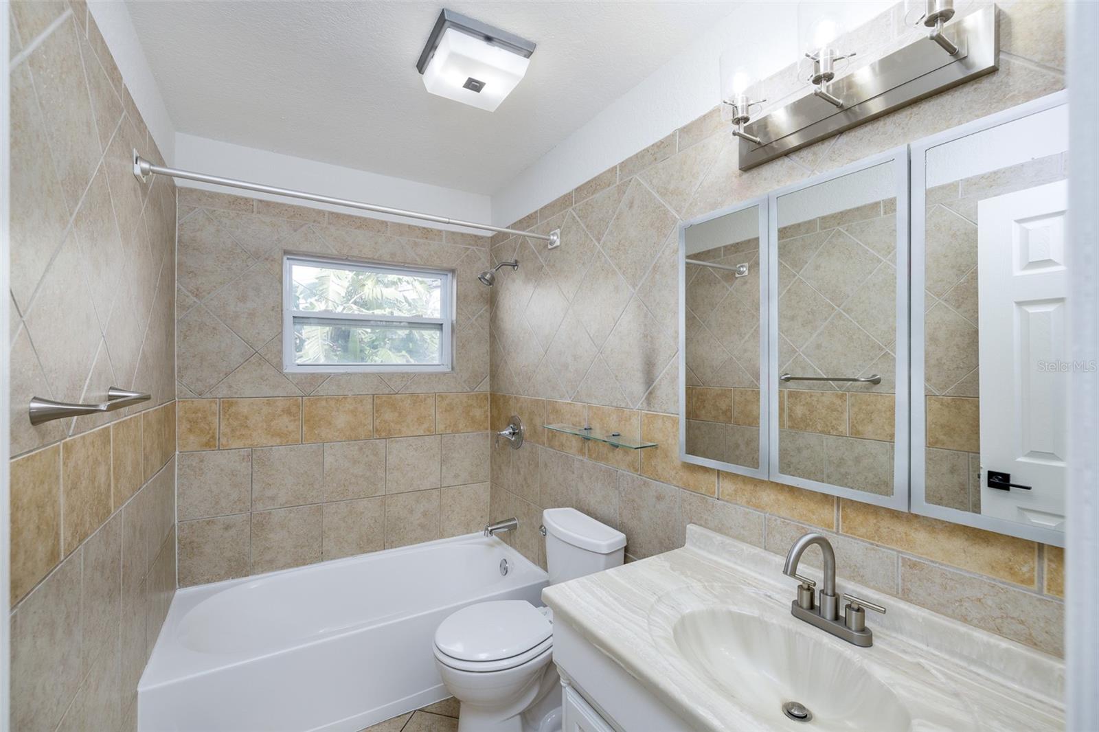 10821 FREEDOM BLVD, SEMINOLE, FL, 33772