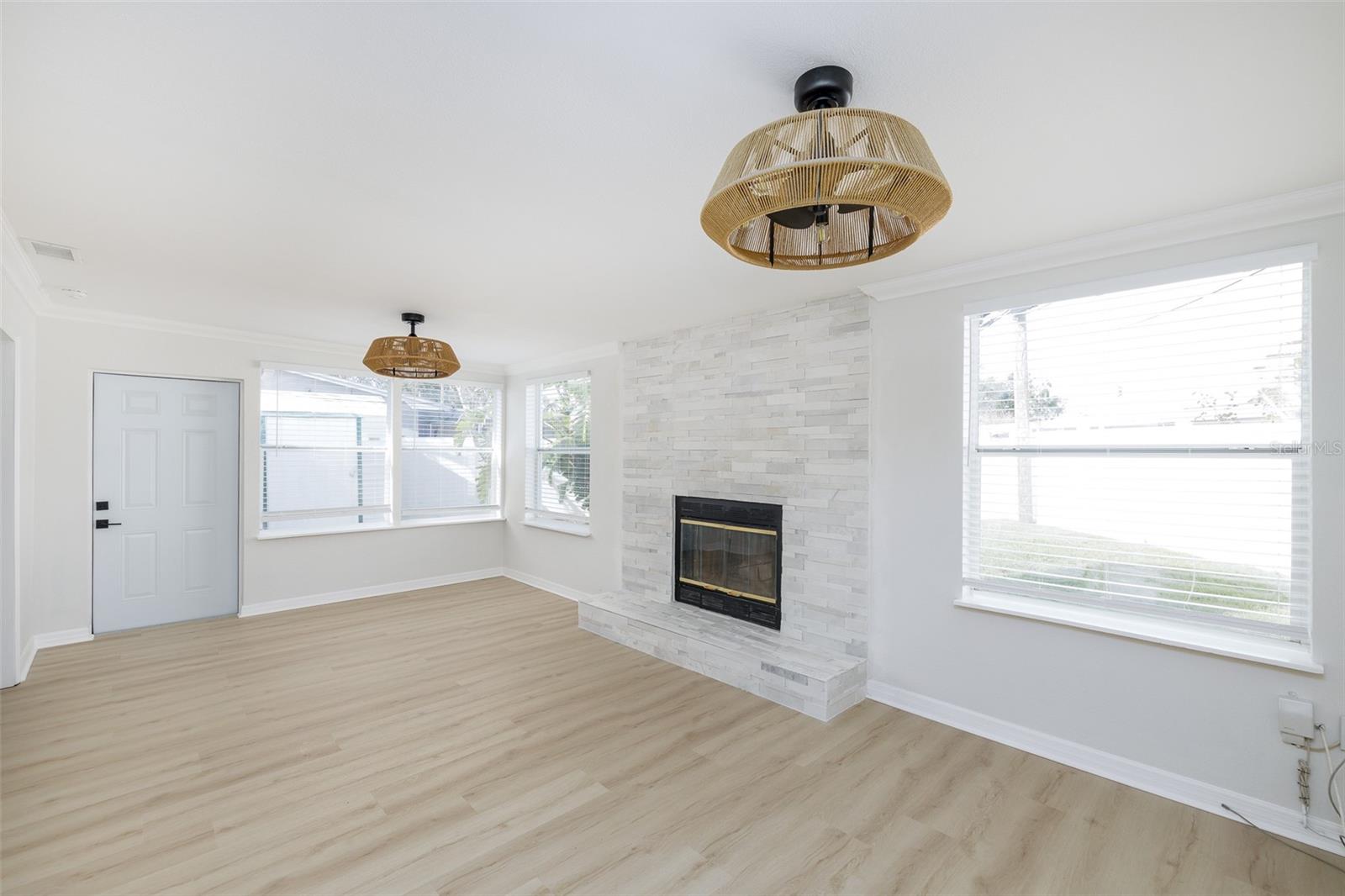 10821 FREEDOM BLVD, SEMINOLE, FL, 33772