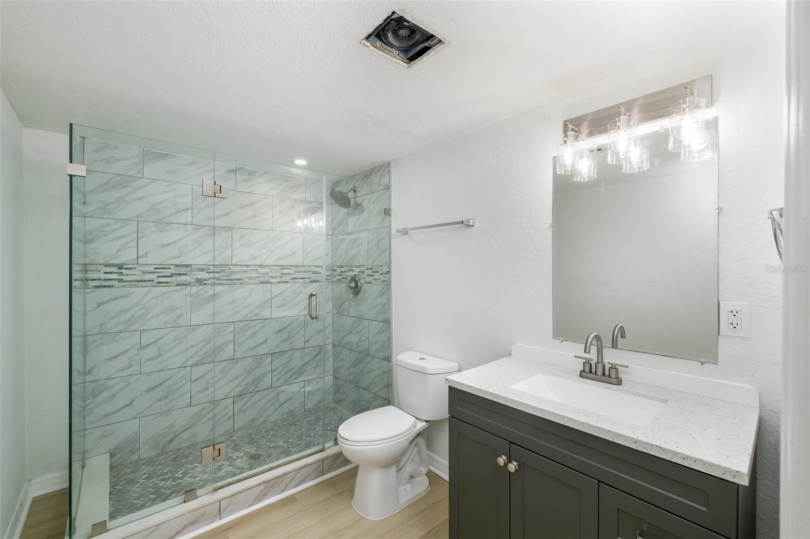 10821 FREEDOM BLVD, SEMINOLE, FL, 33772