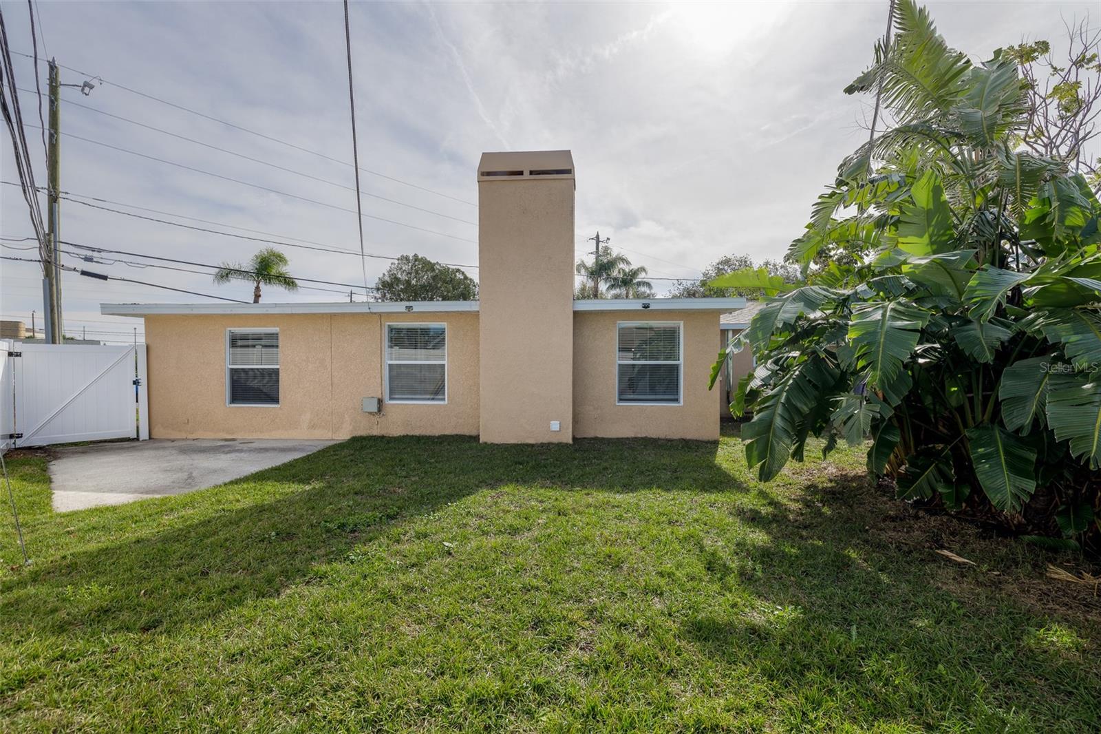 10821 FREEDOM BLVD, SEMINOLE, FL, 33772