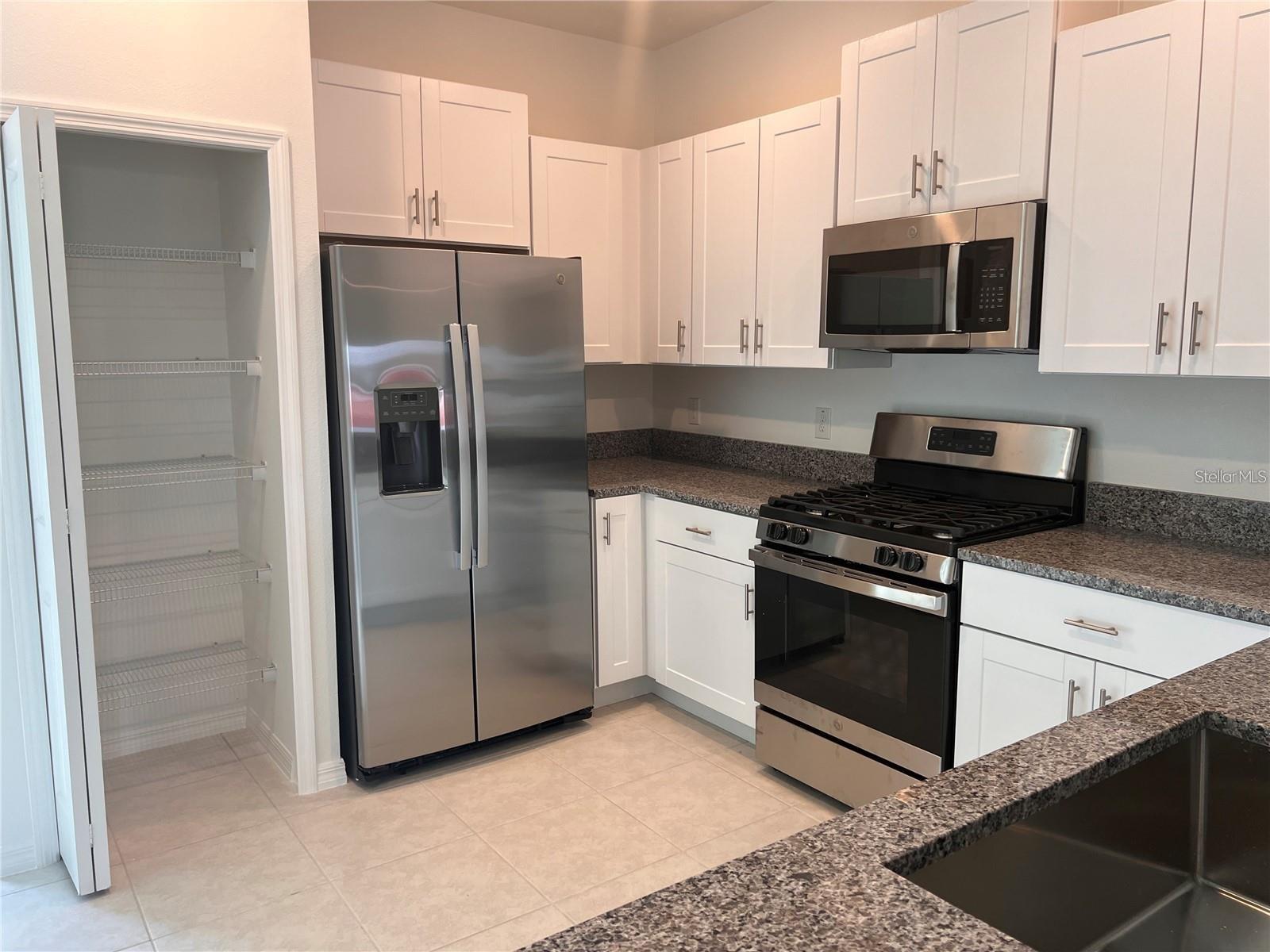 8329 CRESCENT OAKS DR, NEW PORT RICHEY, FL, 34655