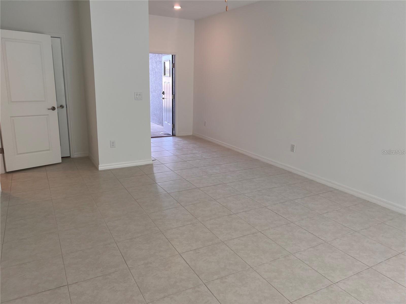 8329 CRESCENT OAKS DR, NEW PORT RICHEY, FL, 34655