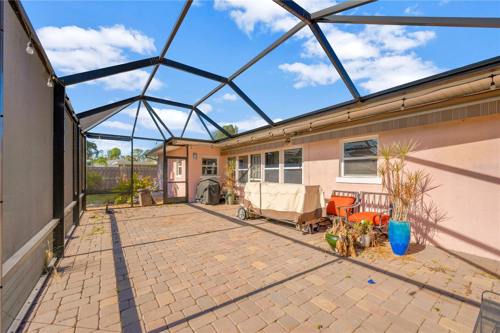 2412 CRESCENT CT E, BRADENTON, FL, 34208
