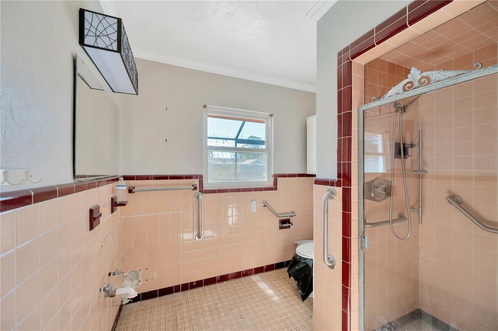 2412 CRESCENT CT E, BRADENTON, FL, 34208