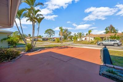 2412 CRESCENT CT E, BRADENTON, FL, 34208