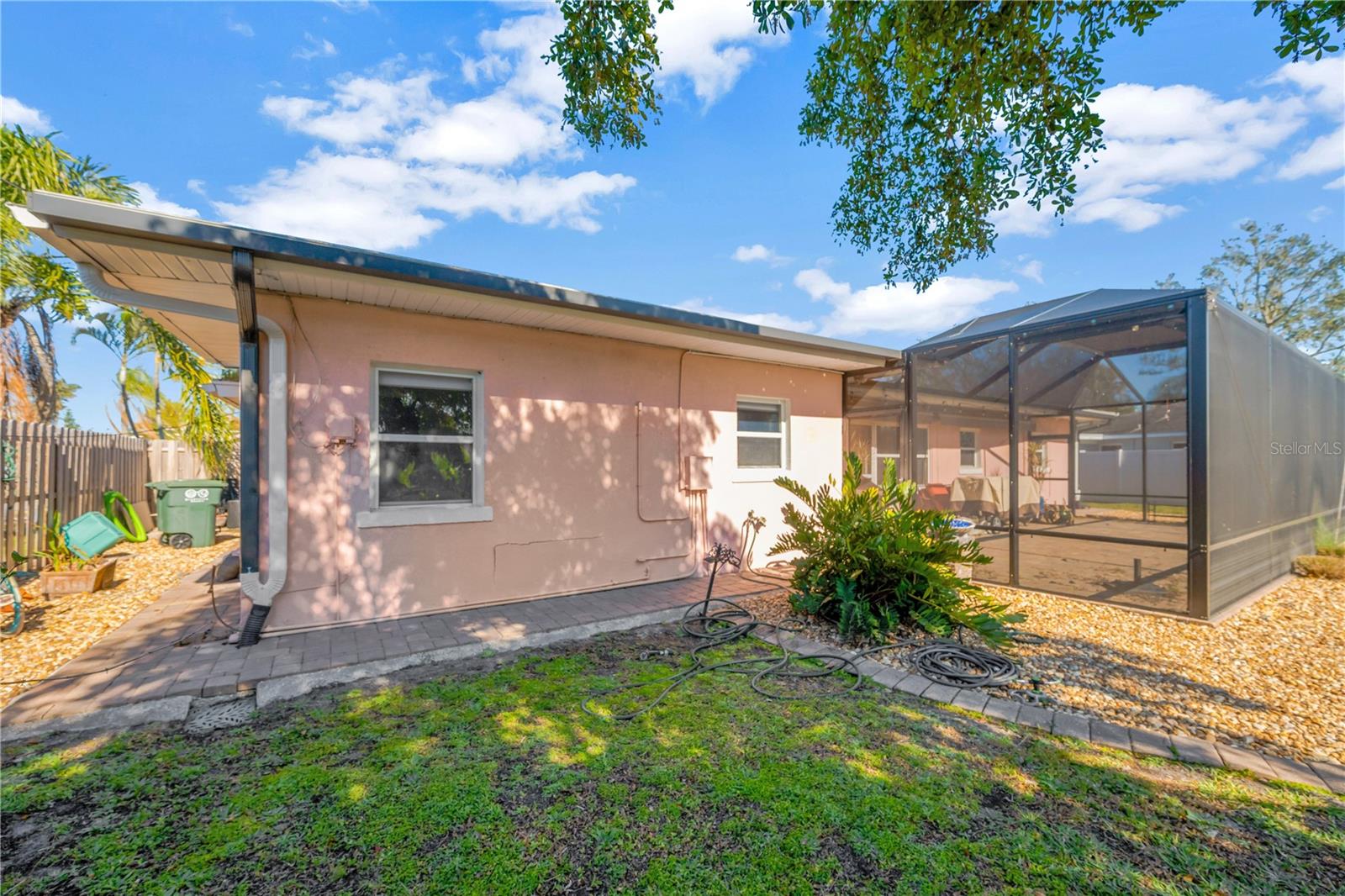 2412 CRESCENT CT E, BRADENTON, FL, 34208