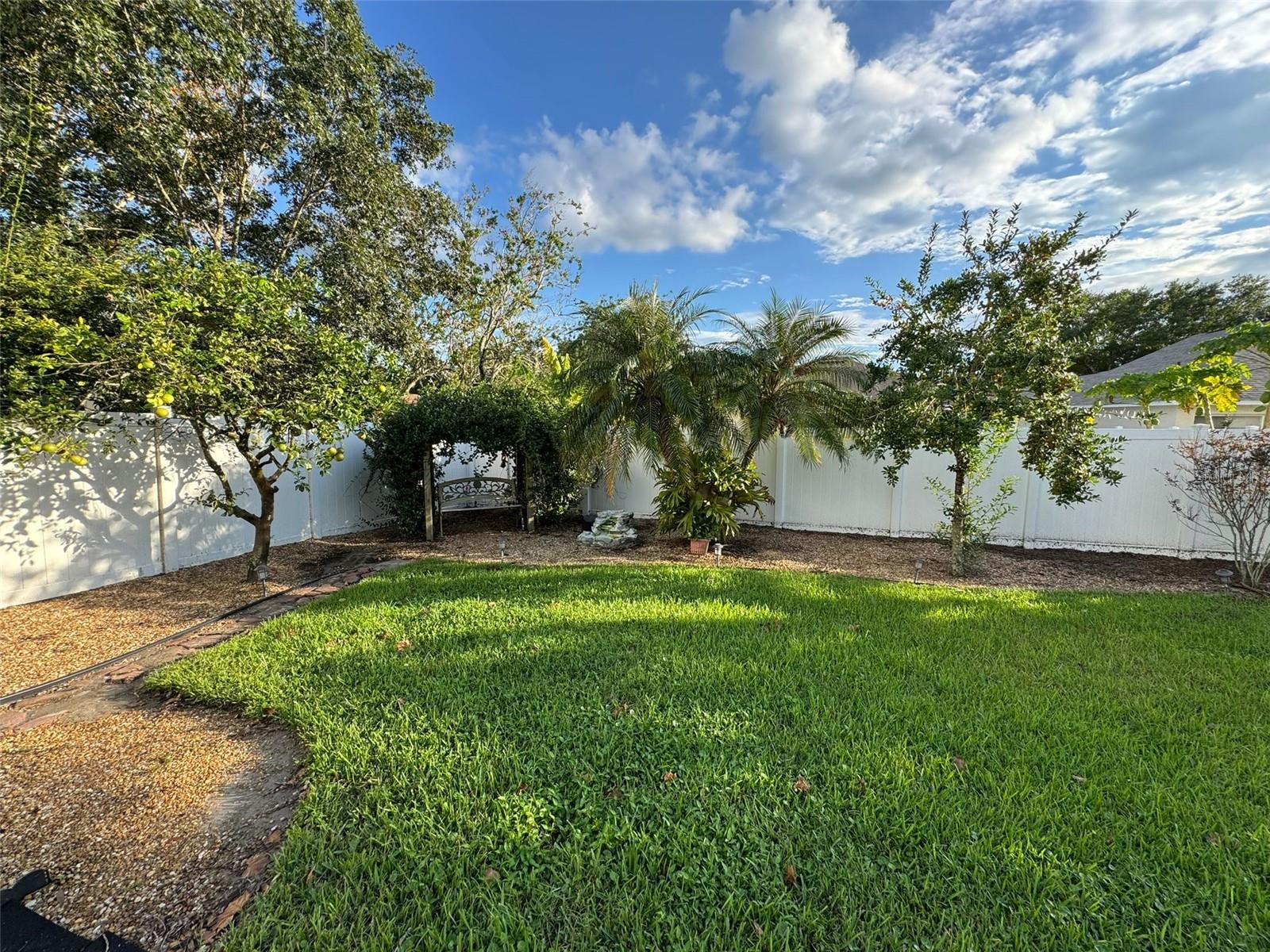 25237 SEVEN RIVERS CIR, LAND O LAKES, FL, 34639