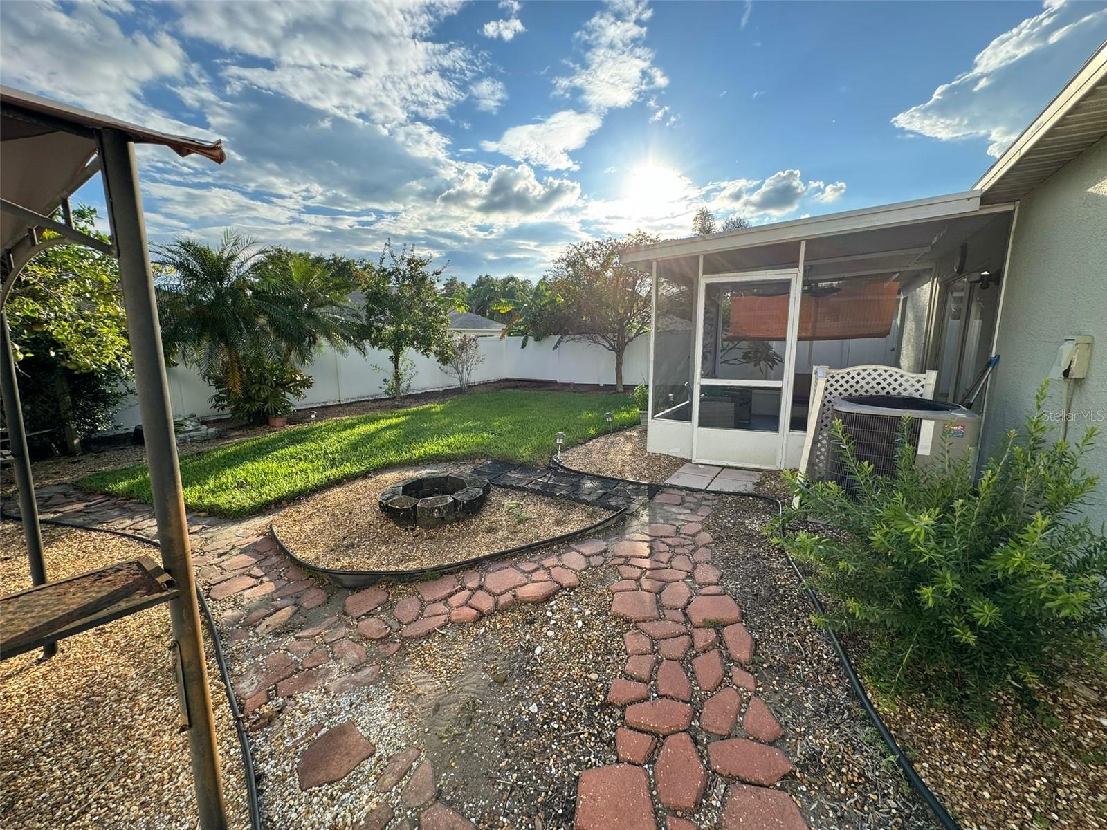 25237 SEVEN RIVERS CIR, LAND O LAKES, FL, 34639