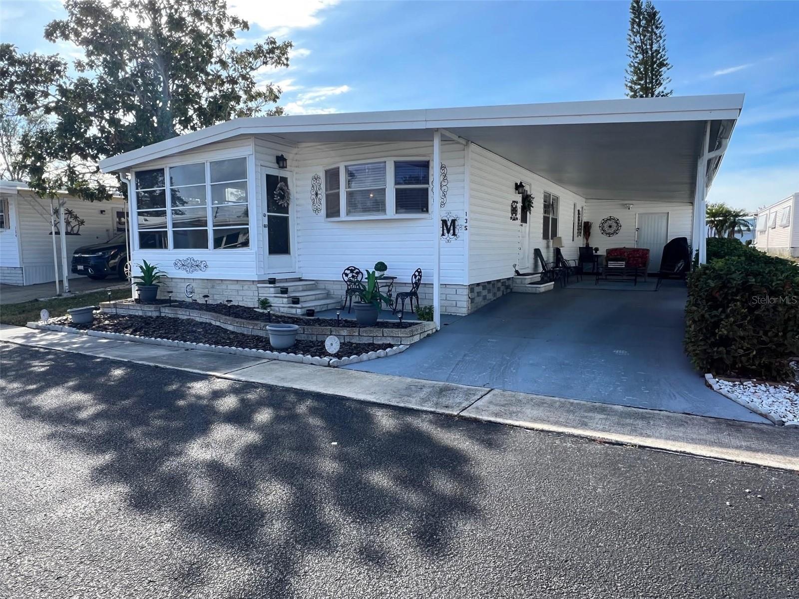 135 ROYAL PALM CIR, LARGO, FL, 33778