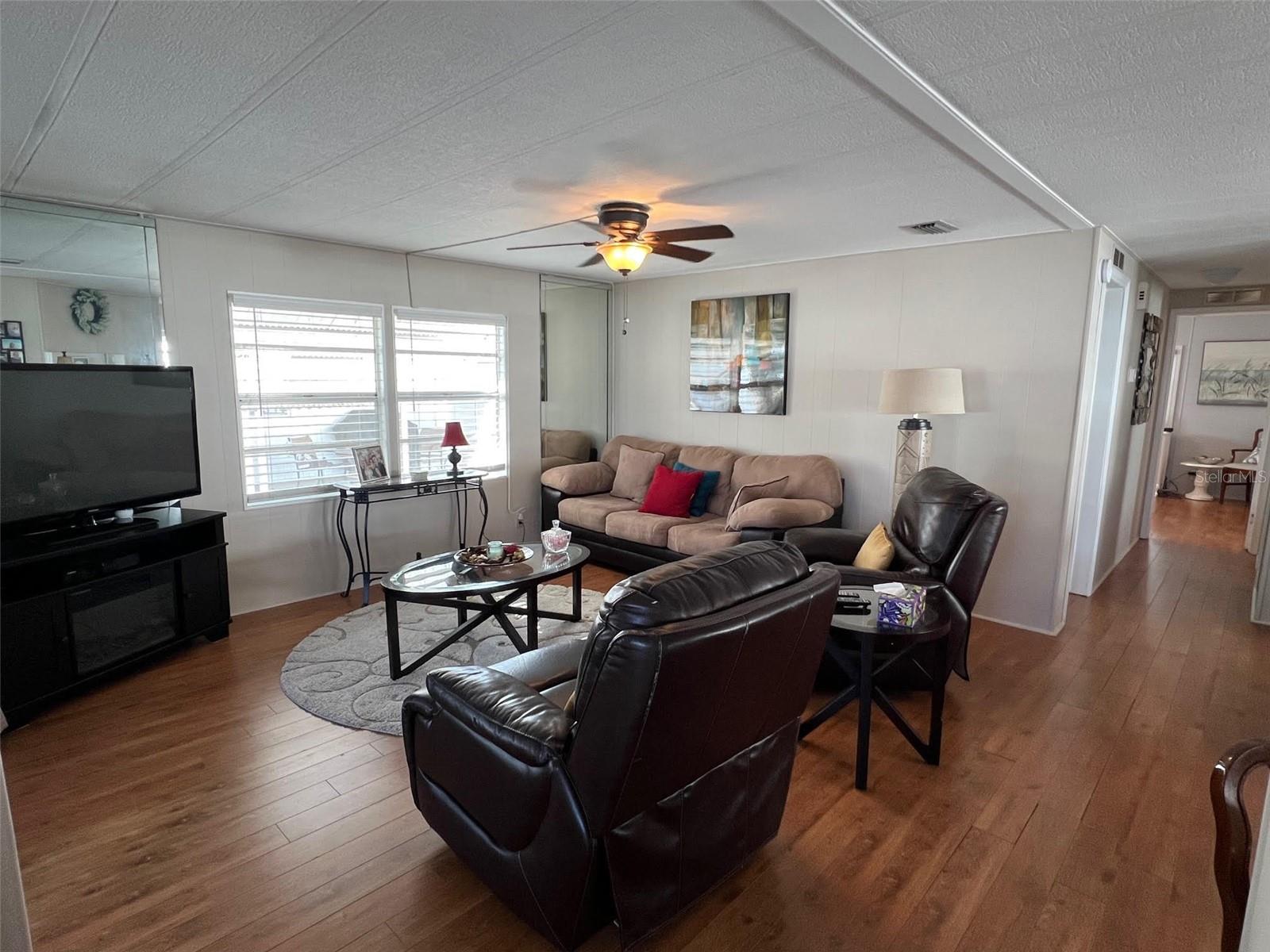 135 ROYAL PALM CIR, LARGO, FL, 33778
