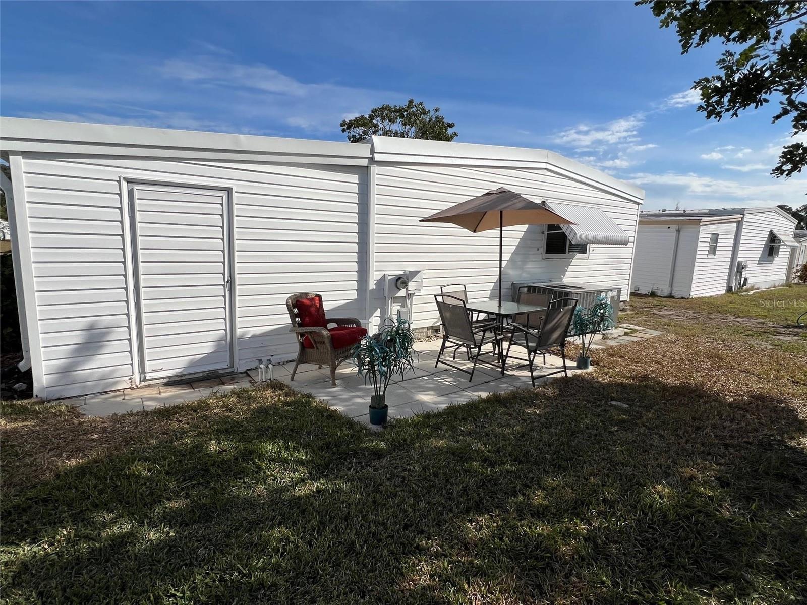 135 ROYAL PALM CIR, LARGO, FL, 33778