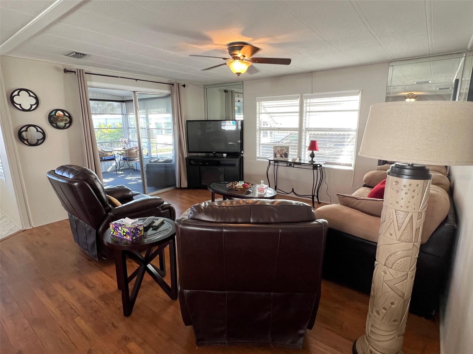 135 ROYAL PALM CIR, LARGO, FL, 33778