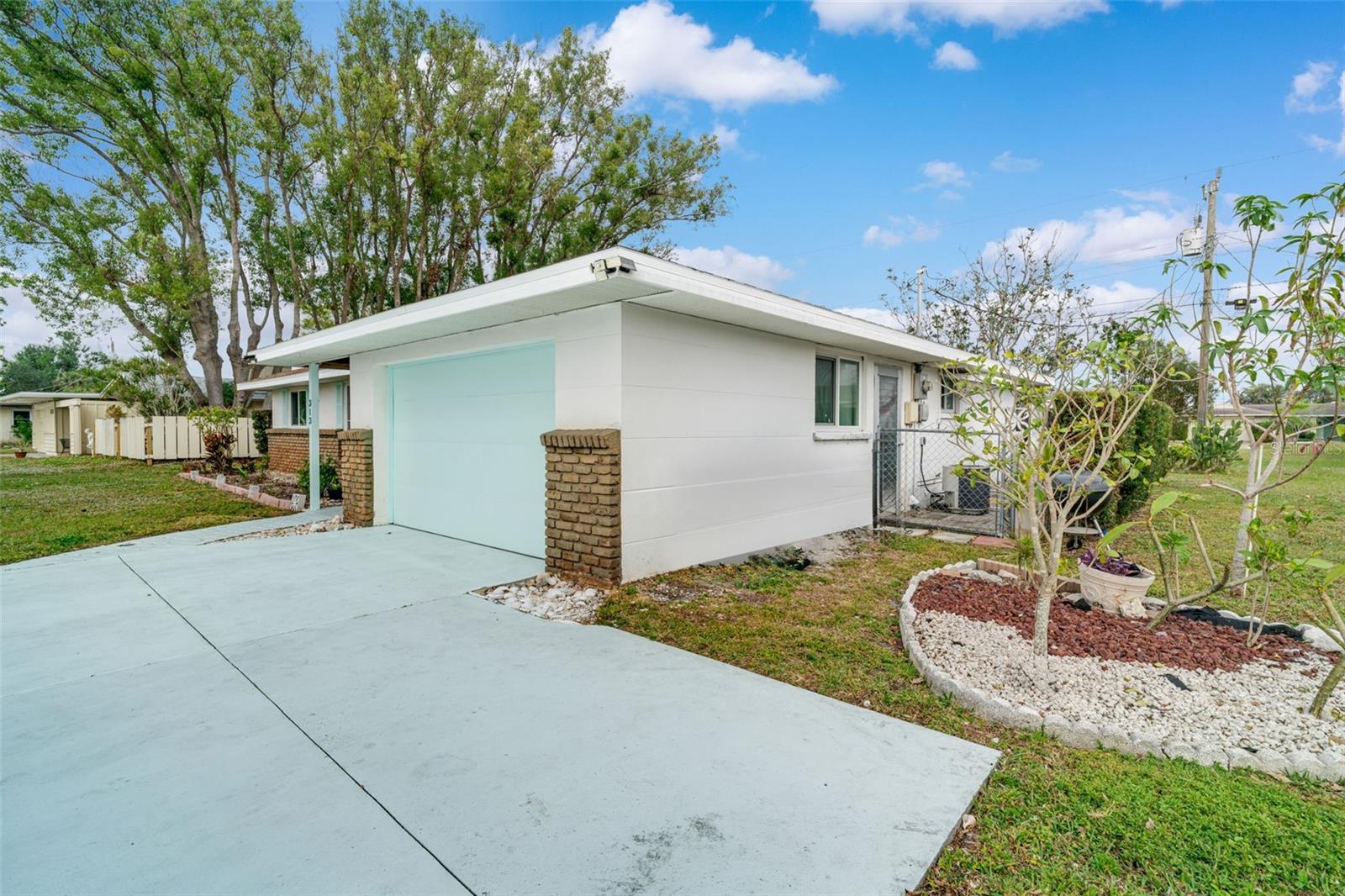 313 HILLVIEW RD, VENICE, FL, 34293